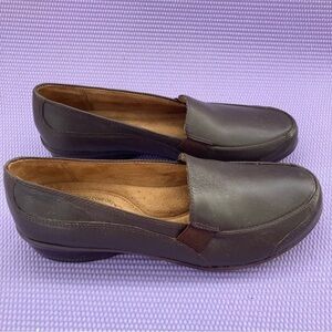 Natural Soul Women’s Size 9m Brown Leather Loafers